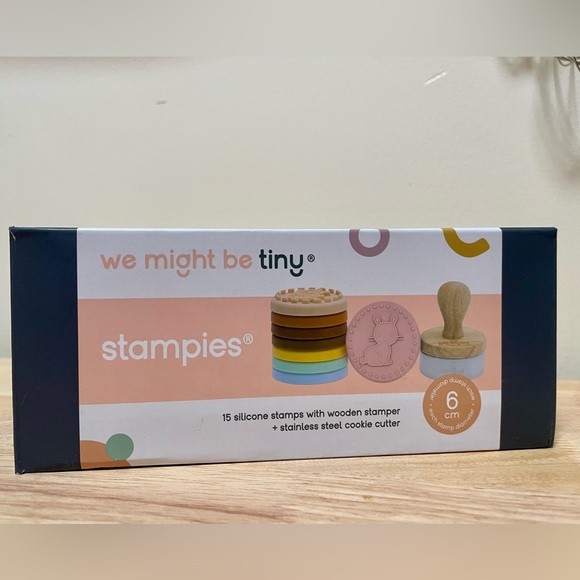 NWOT! We Might Be Tiny Colorful Kids Cookie Baking & Craft Animal Stamps - Picture 3 of 16
